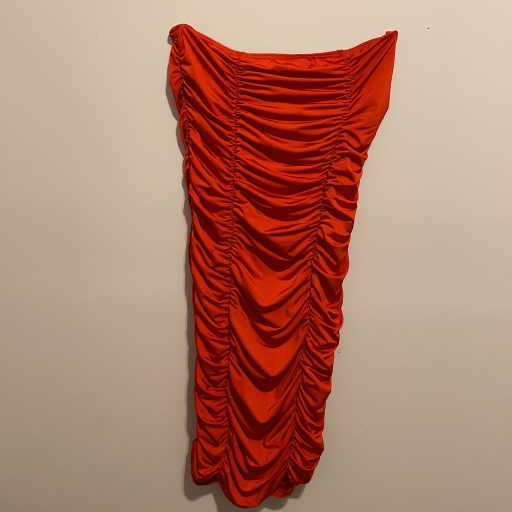 Fashion nova Red scrunch strapless dress